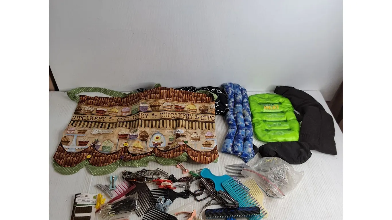 Magic Bags, Aprons, Hair Combs & Decor