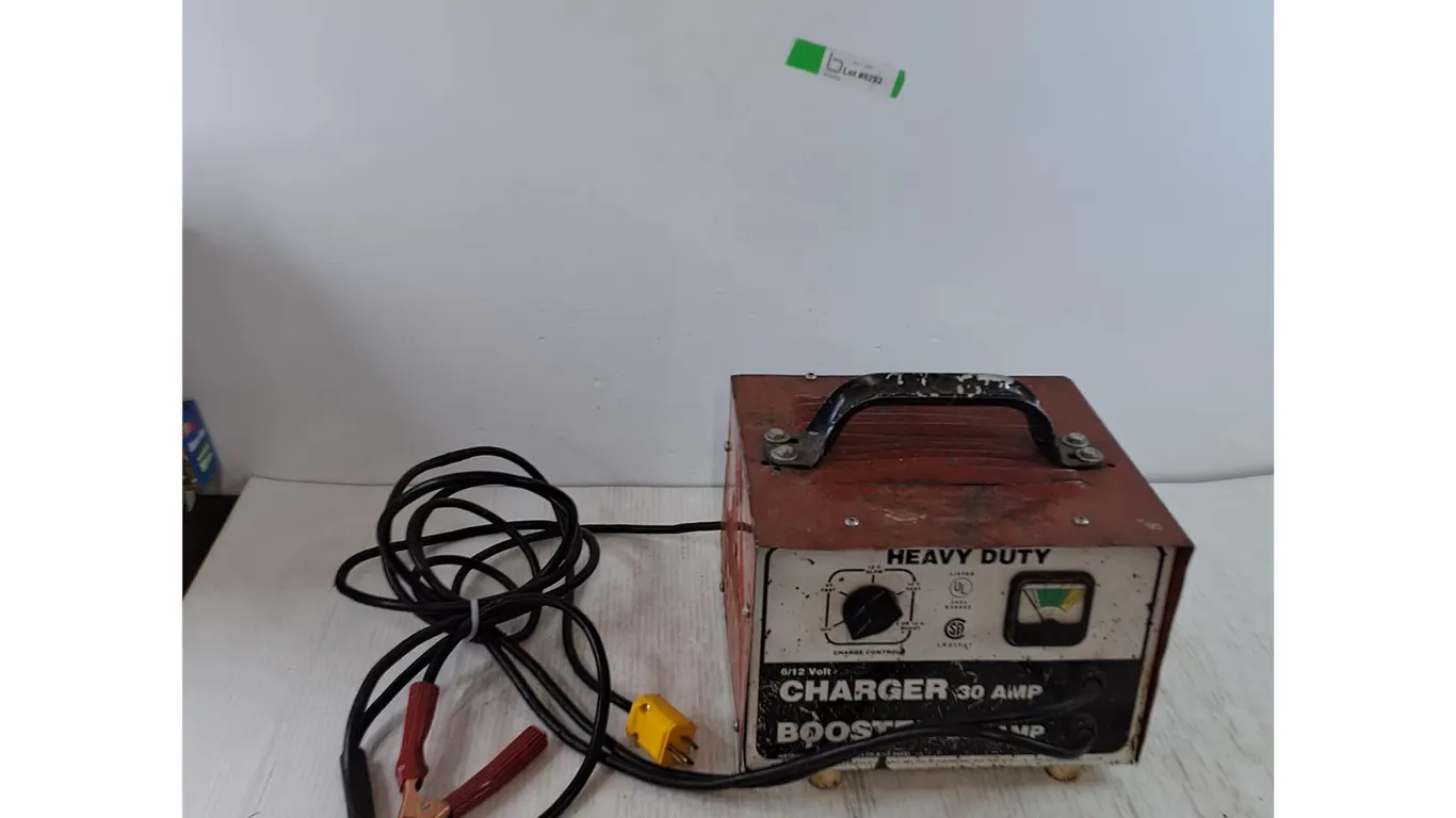 Heavy Duty Charger and Booster, 30-200 Amp Powers On