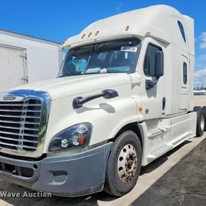 2018 Freightliner Cascadia semi truck