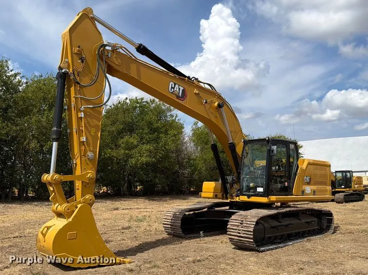 2022 Caterpillar 330 TC excavator