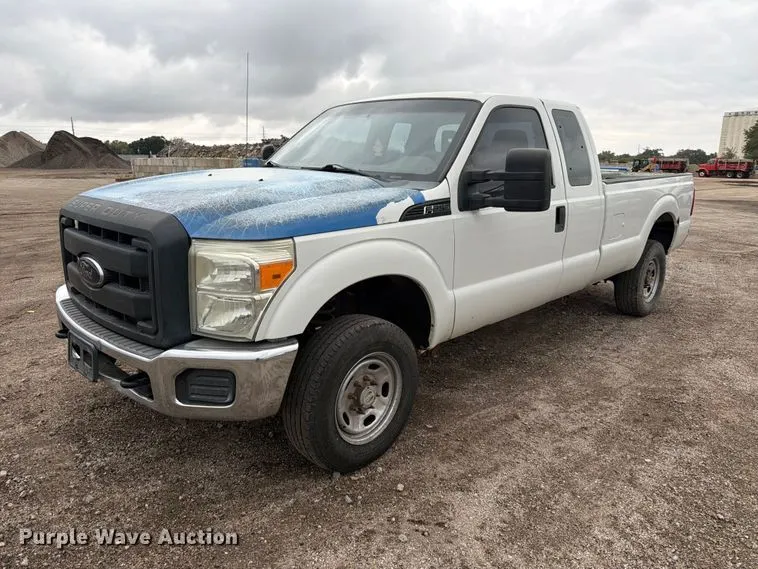 2012 Ford F250 Super Duty XL Ext. Cab pickup truck
