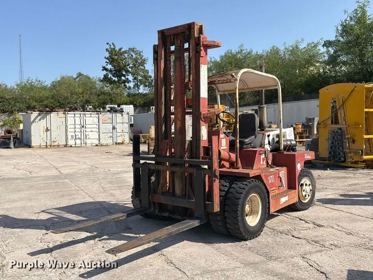 1971 Taylor Y-12-WS forklift