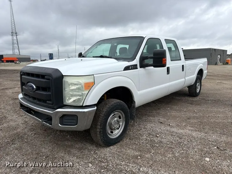 2015 Ford F250 Super Duty XL Crew Cab pickup truck