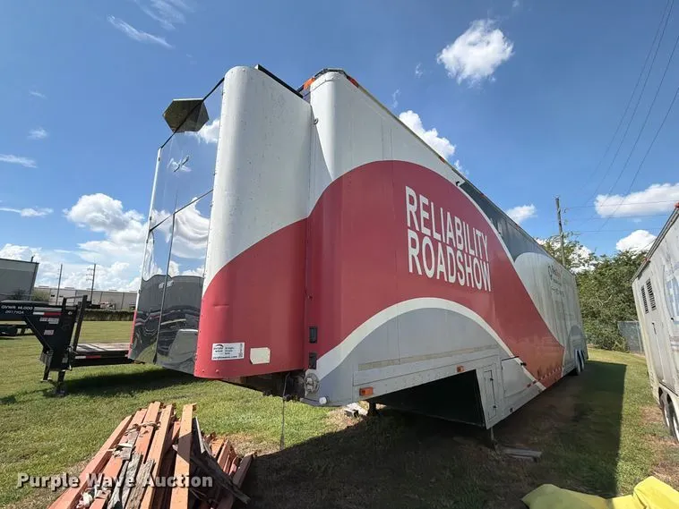 2002 Kentucky dry van trailer