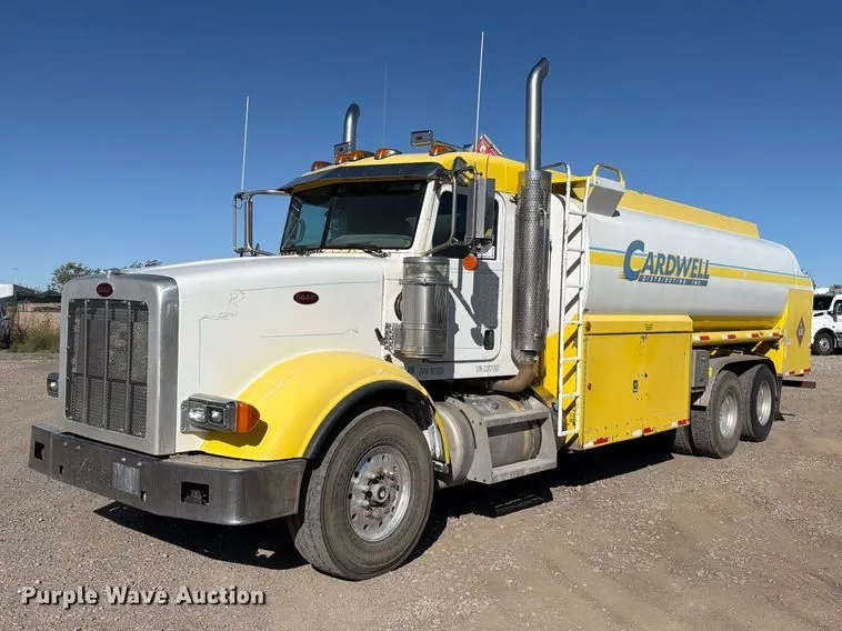 2012 Peterbilt 367 fuel truck