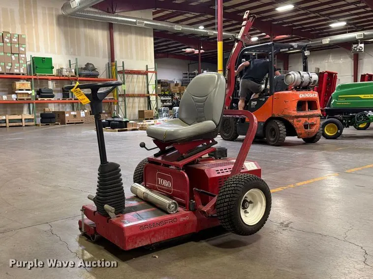 Toro GreensPro 1240 greens roller