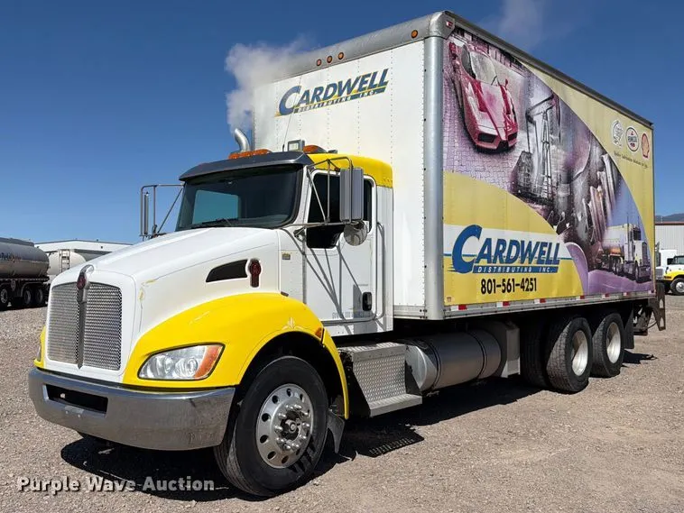 2010 Kenworth T370 box truck