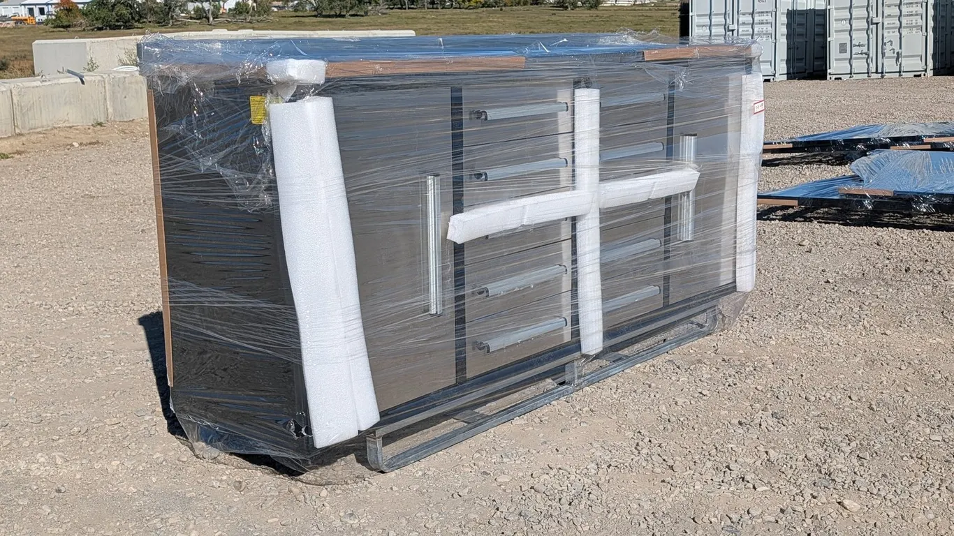 Unused 2026 Steelman 7' 10-Drawer SS Workbench