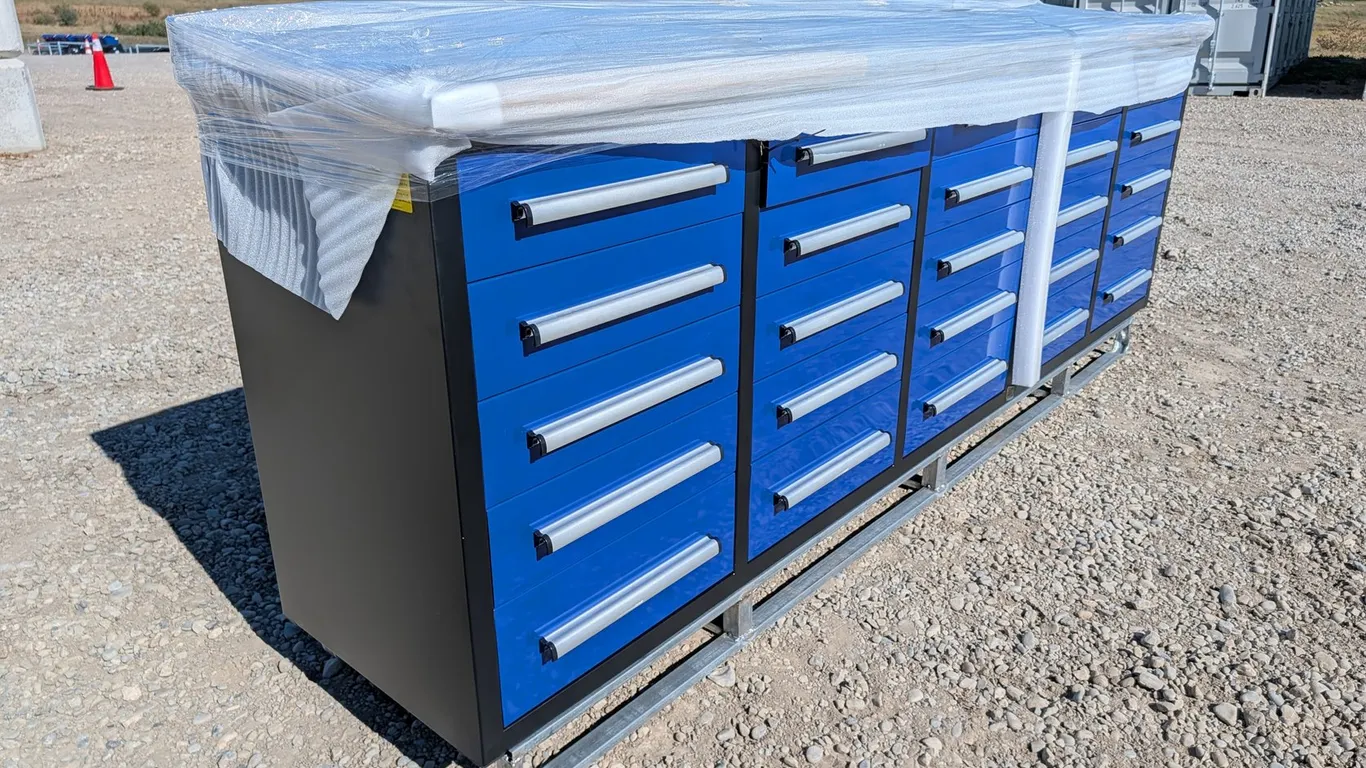 Unused 2026 Steelman 10' 25-Drawer SS Workbench