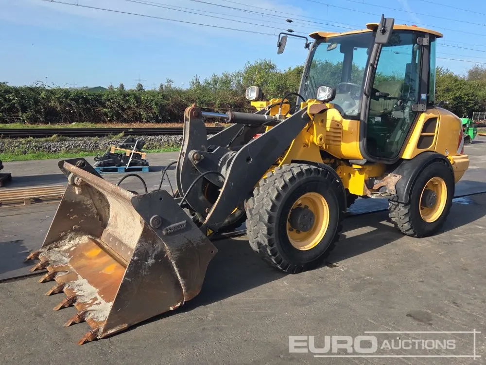 2016 Volvo L28F