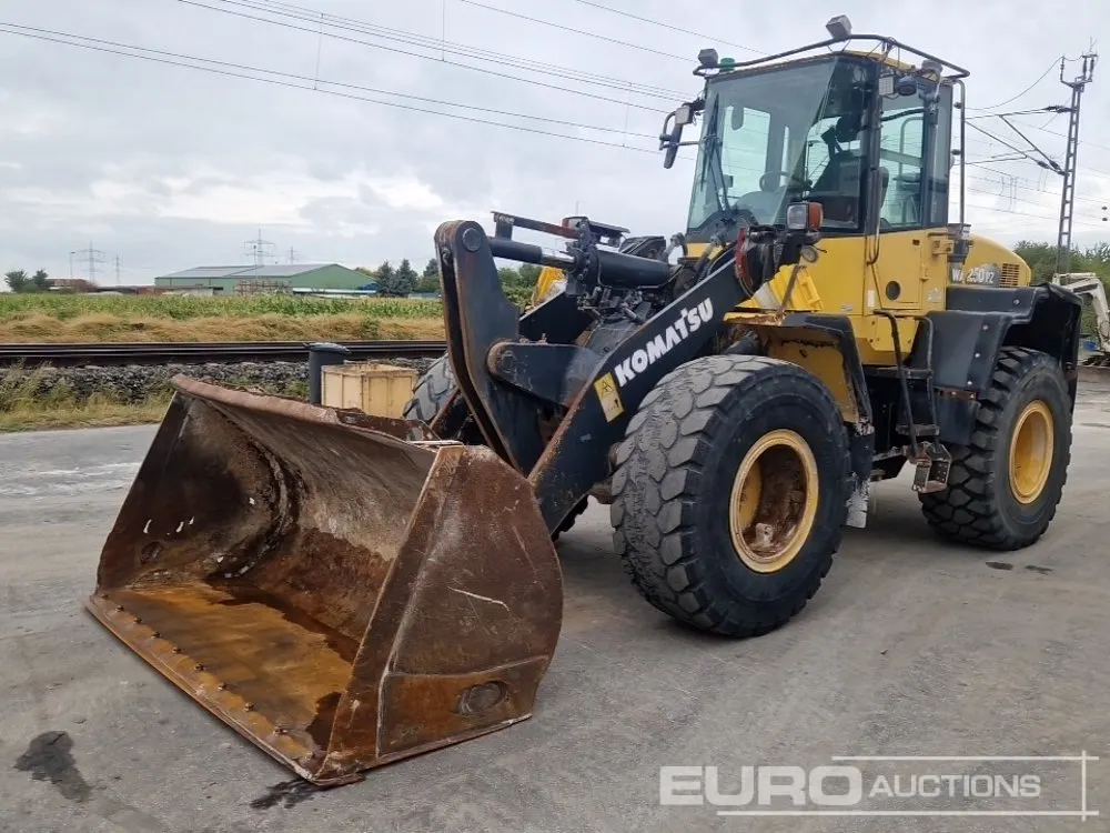 2016 Komatsu WA250PZ-6