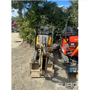 2015 CAT 300.9D 
