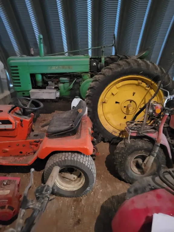 John Deere 1946 Model B Tractor