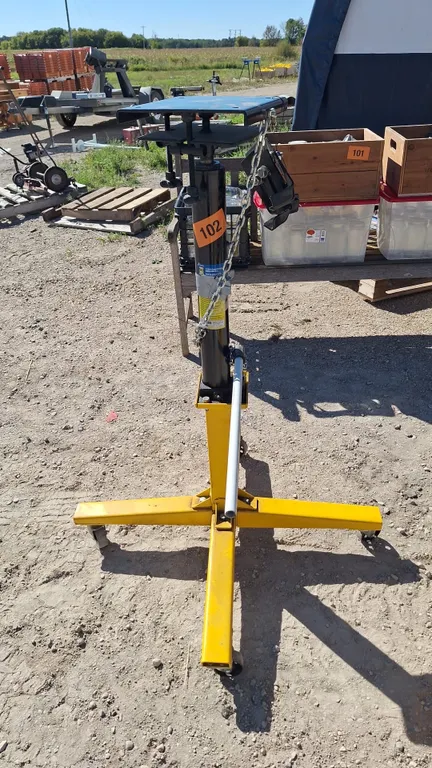 1000 Lb transmission differential jack