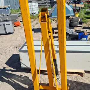 8-Ton ram engine lift