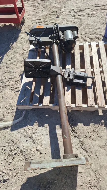 Press drill with vice