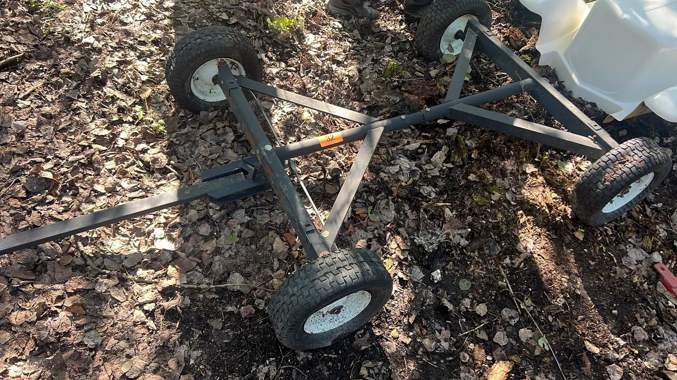 Small yard trailer