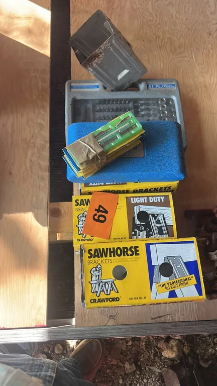 Saw horse brackets & Tool sets