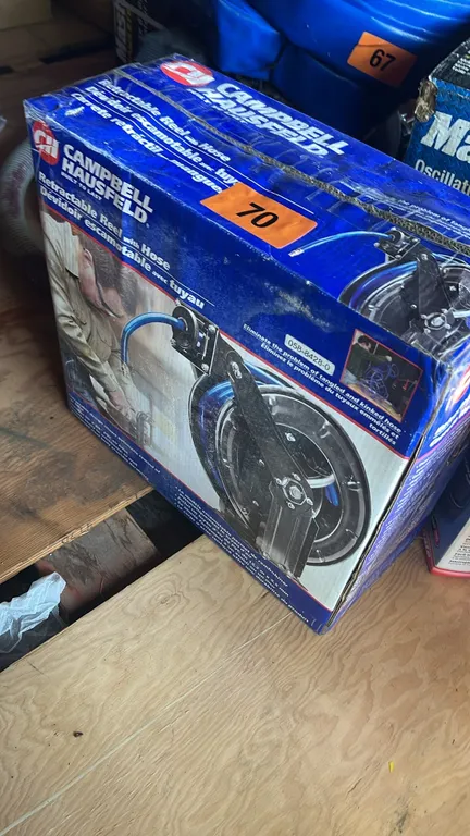 Campbell hausfeld Reel and hose