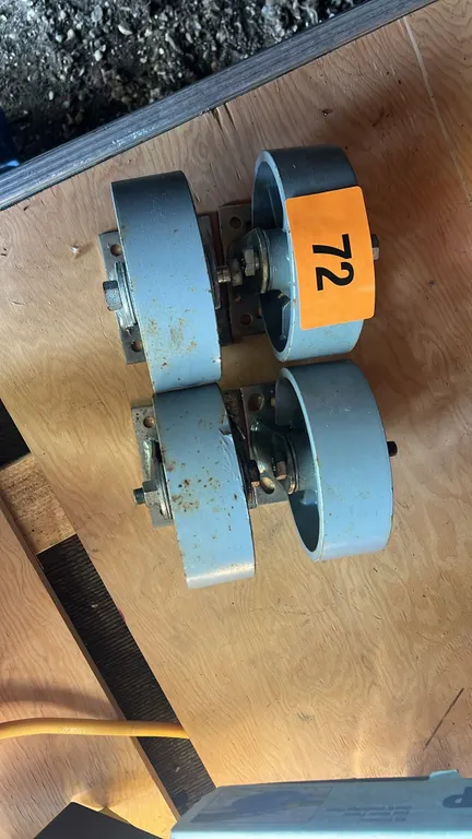 4-steel castor wheels