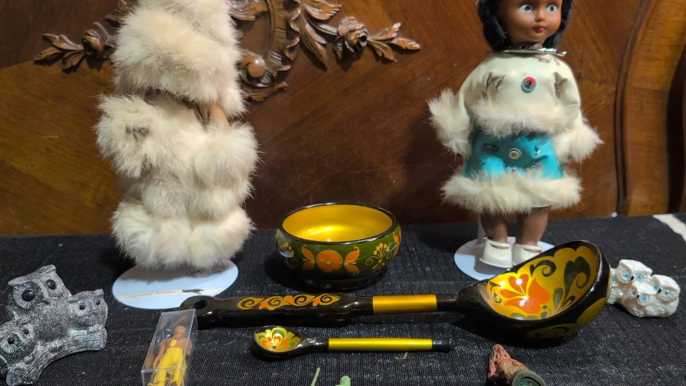 Inuit And Indigenous Style Dolls With Real Rabbit Fur, Figurines, More