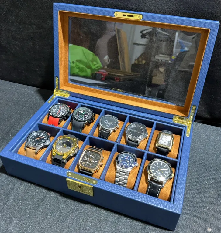 10 Assorted Men’s Quartz Watches in Blue Display Case