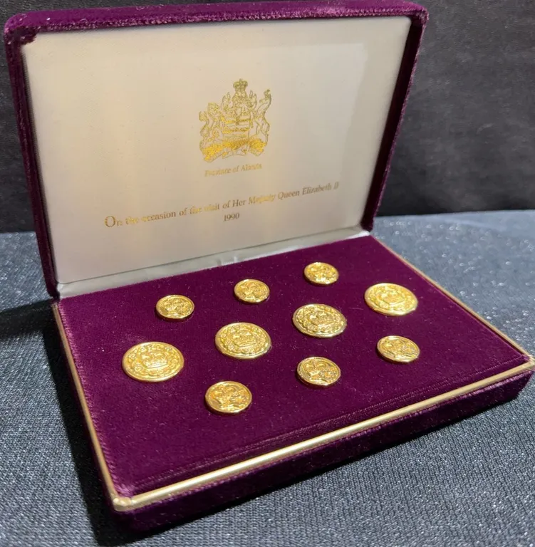 1990 Queen Elizabeth II Royal Visit - Province of Alberta Commemorative Button Set