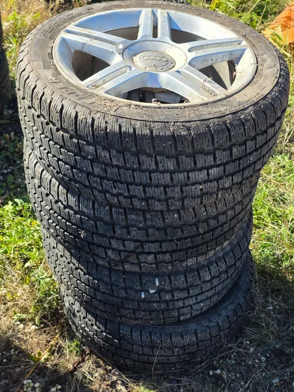 *OFFSITE* Set of (4) Audi 17” Rims and Cooper Tires – 235/45r17