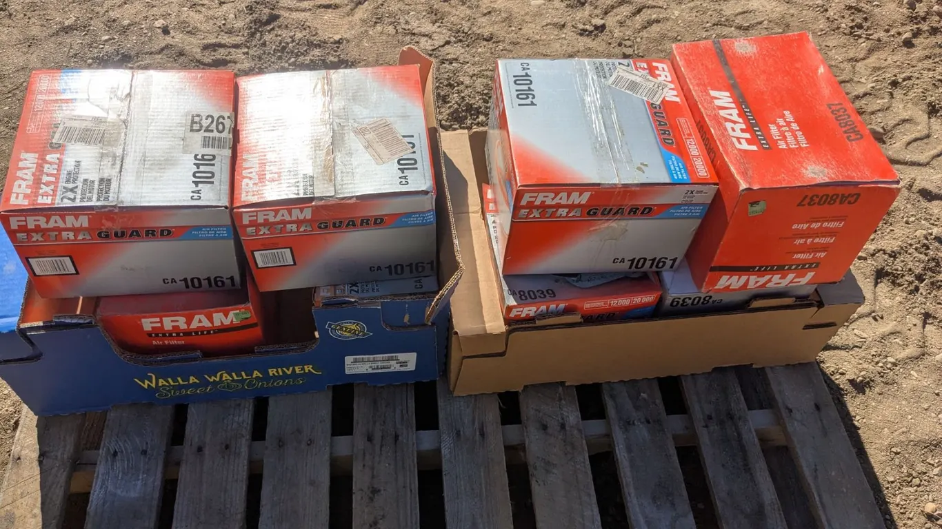 (2) Boxes of NEW Large Automotive Air Filters
