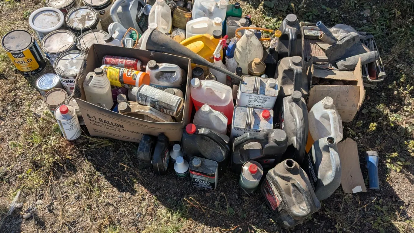 *OFFSITE* Huge Lot of Assorted Shop Chemicals – Paint, Oil, etc.