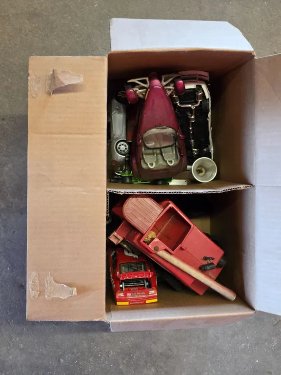 *OFFSITE* Box of Toy Vehicles