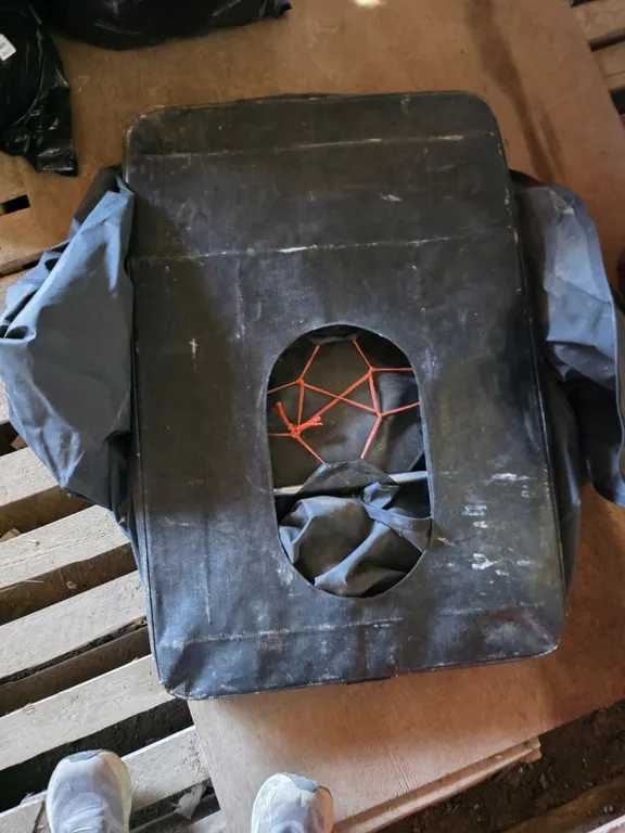 Pop up tent