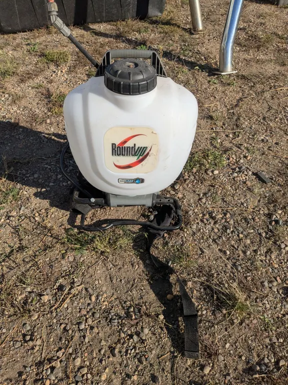 *OFFSITE* 3-Gal Backpack Weed Sprayer