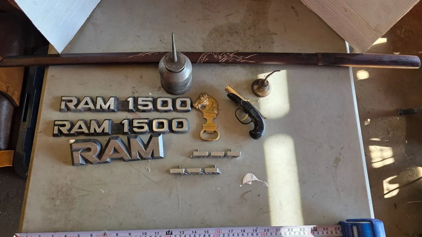 *OFFSITE* Misc. Collectables inc. Copper Oiler