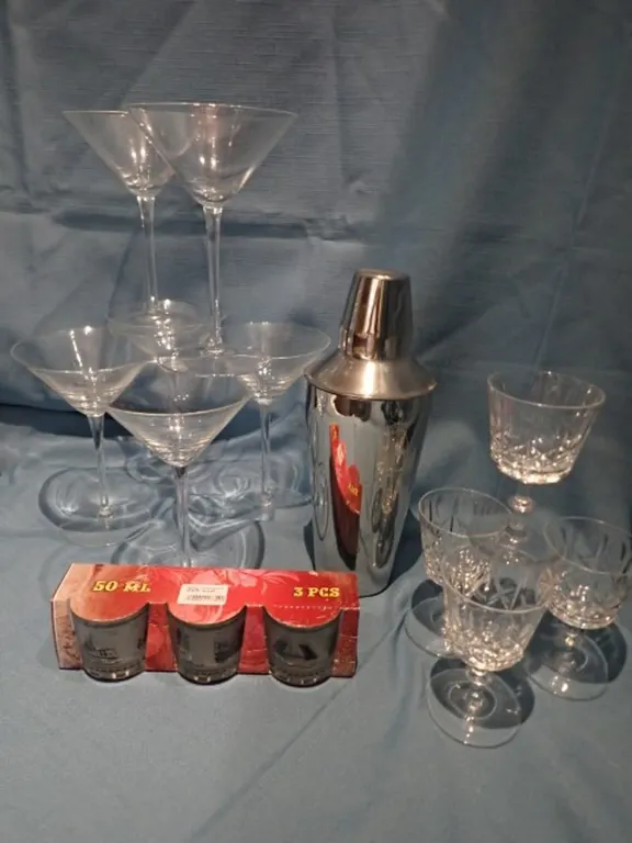 Martini Glasses & Cocktail Shaker+