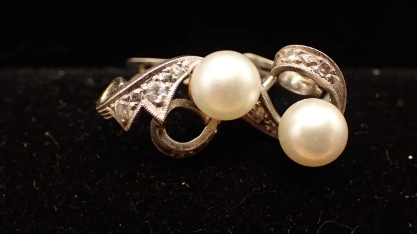 Pearl Earring with Accent Stones