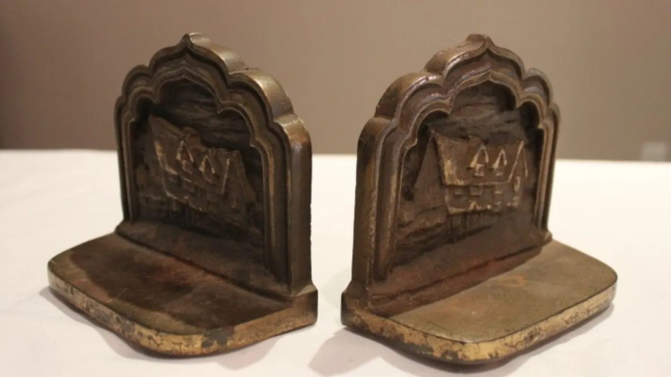 Bronze Cast Metal Bookends