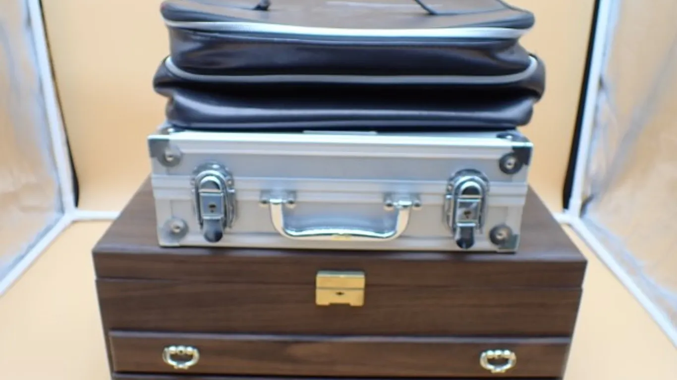 Jewel Storage