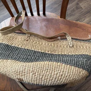 Woven tote bag