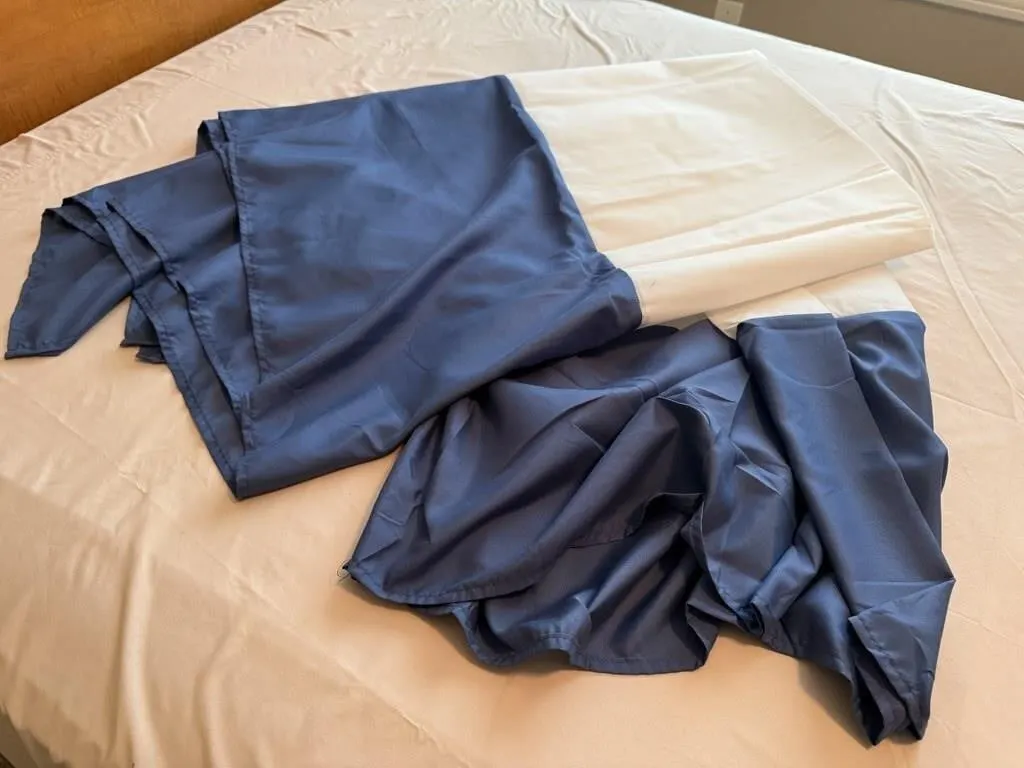 Queen size dust ruffle