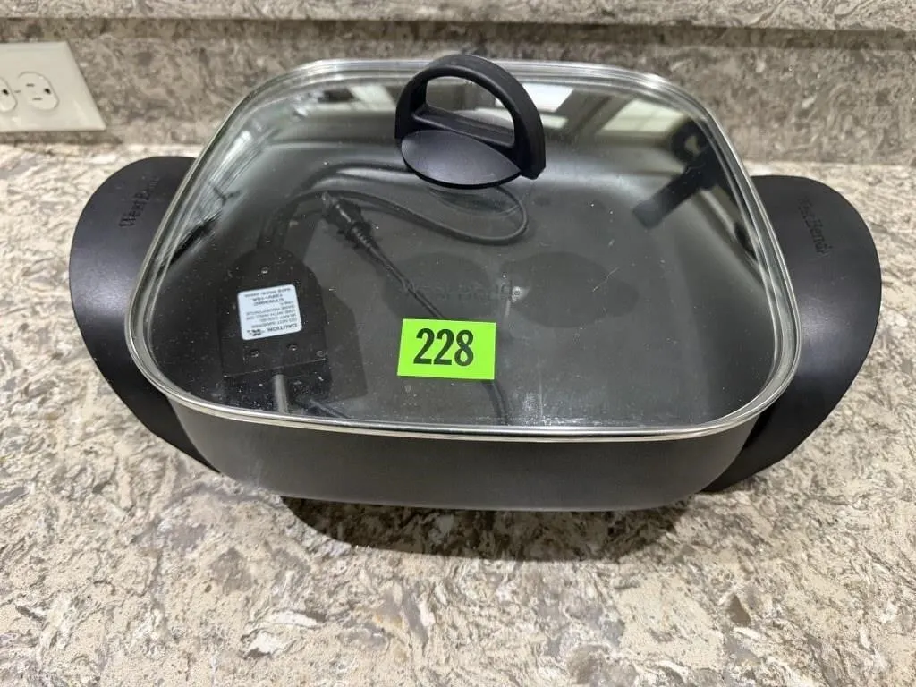 West Bend electric skillet