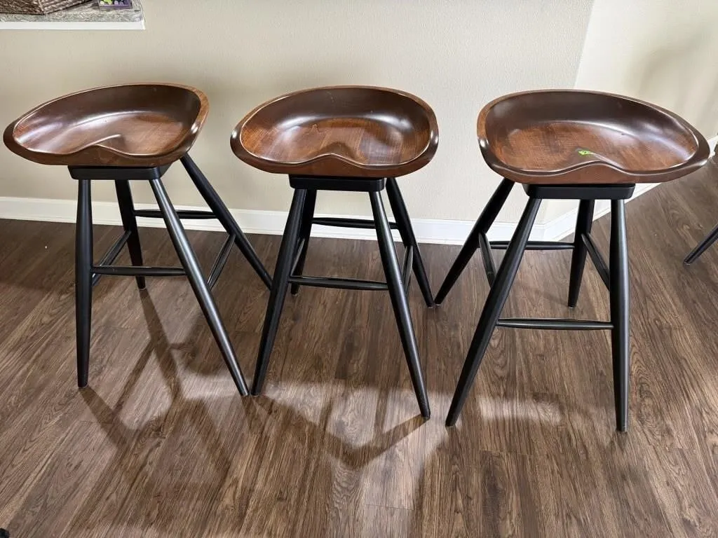 Backless bar stools (3)