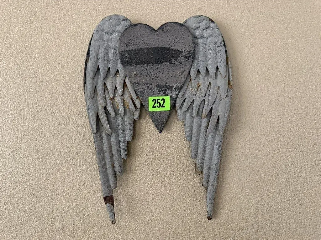 Angel wings metal wall decor