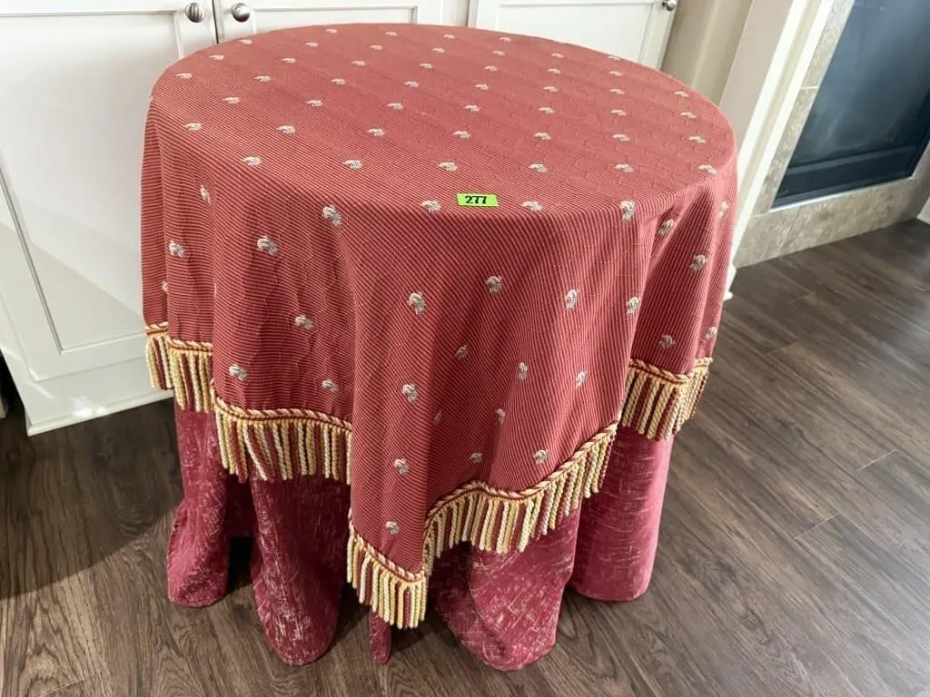 Round side table, chicken tablecloth