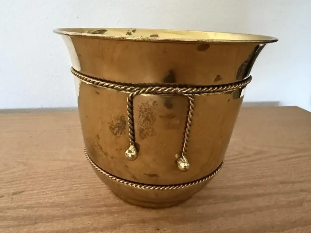 Brass flower pot