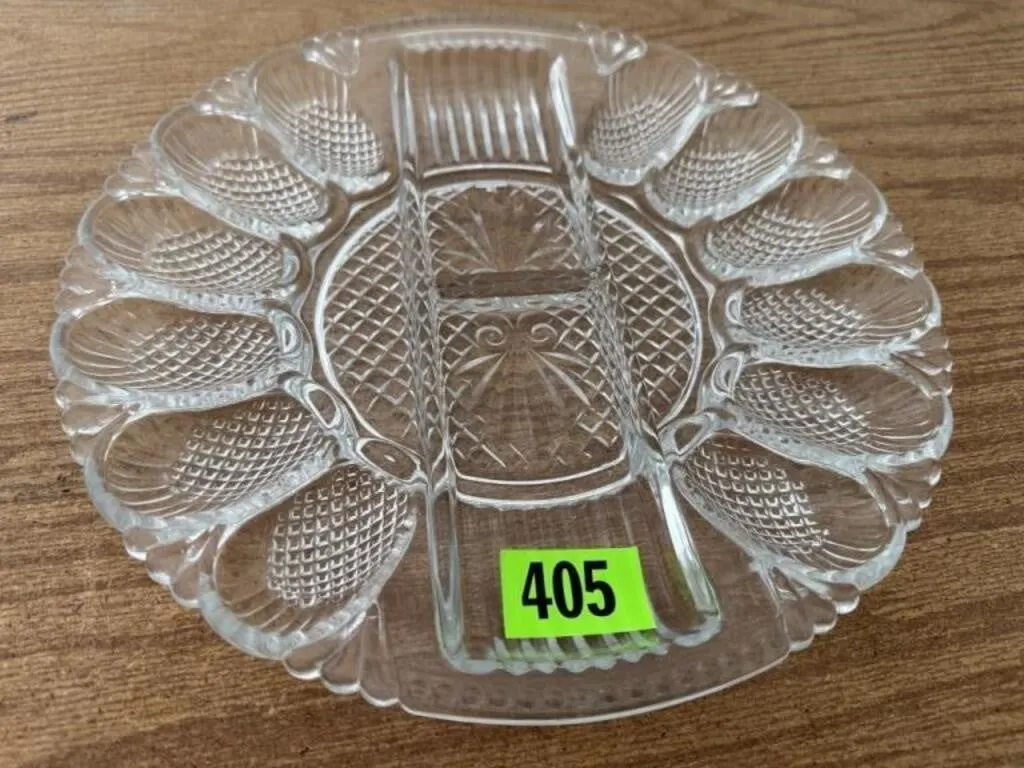 Glass egg plate