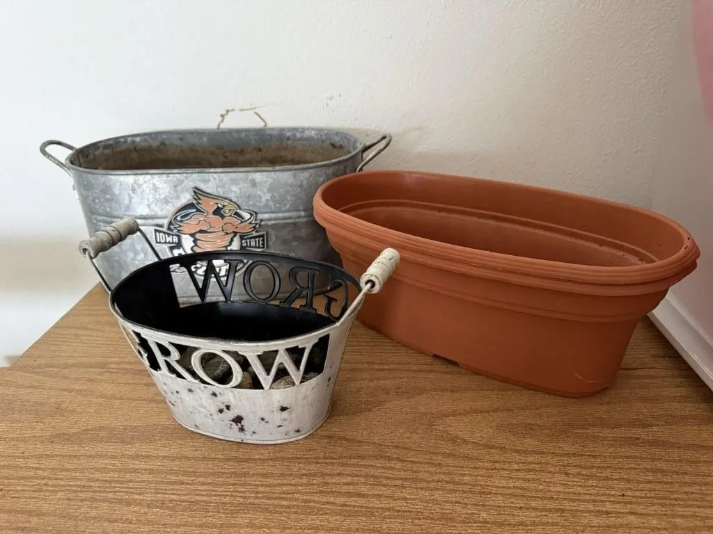 Iowa State Cyclones, Grow planters (3)