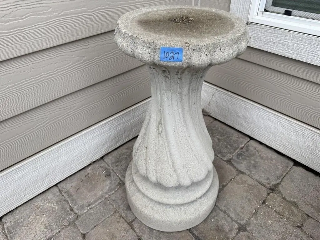 Concrete bird bath base