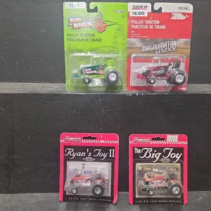 3 - 1/64 Pulling tractors - NIB