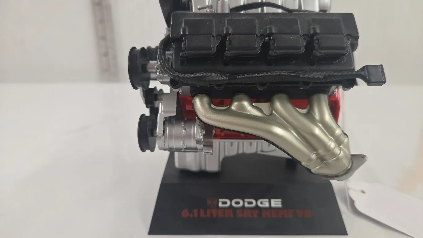 6.1L Hemi Model - serpentine belt is broken but there